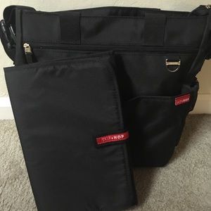 NWOT Black SkipHop Messenger Diaper Bag